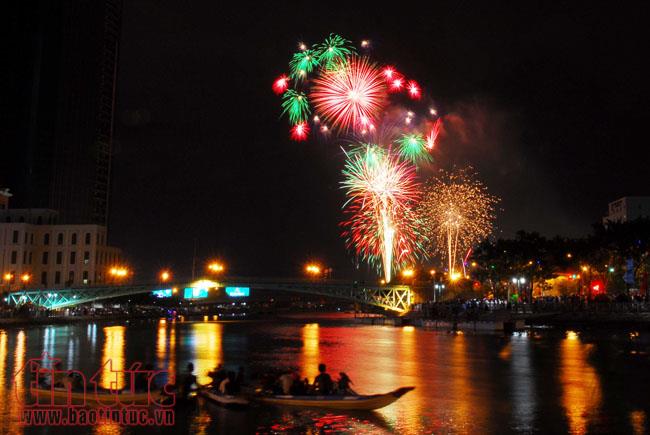 TP Hồ Chí Minh có 7 điểm bắn pháo hoa đêm Giao thừa Tết Nguyên đán 2018 ảnh 1
